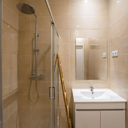 Πανσιόν Guestready - Casas De Fralaes