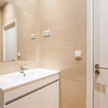 Πανσιόν Guestready - Casas De Fralaes 4*