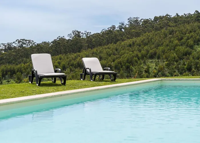 Guest house Guestready - Casas De Fralaes 4*